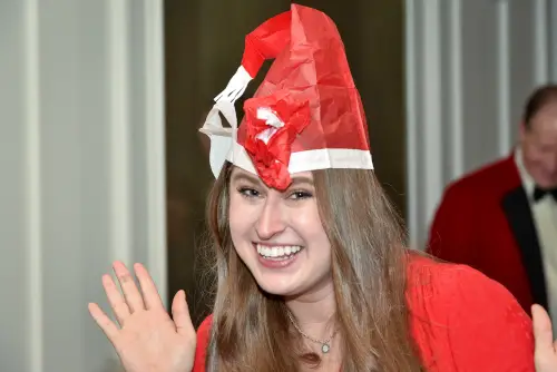 holiday party magic-lady with red hat